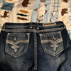 Women’s Rock Revival jeans